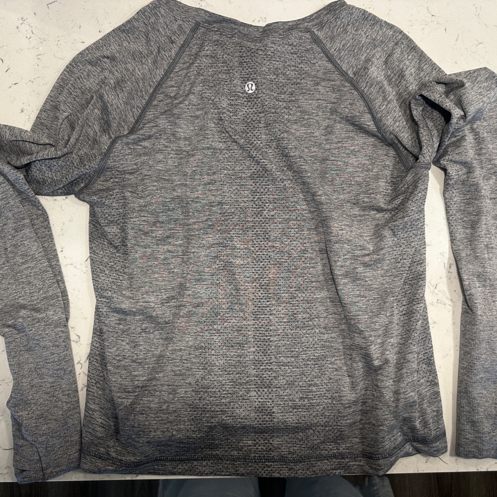 lululemon athletica Gray Long Sleeve Seamless Top